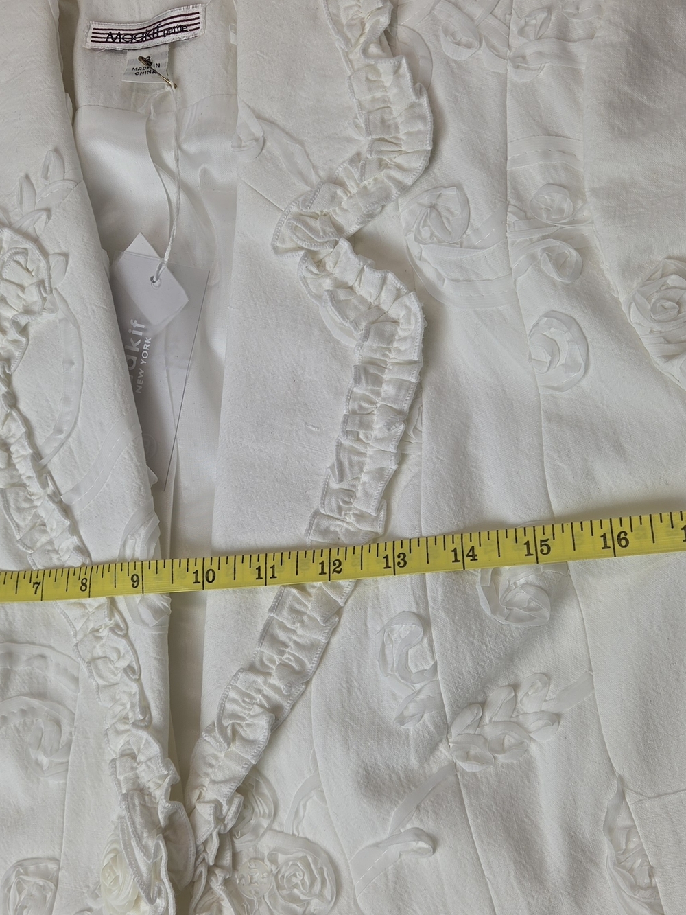 Cream Ruffle-Edge Embroidered Blazer 8P - Picture 12 of 13